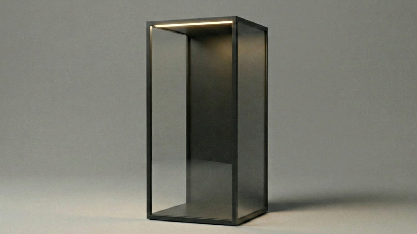 The Portrait (Grid M)